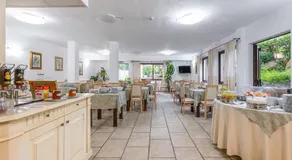 Hotel RaffaEl - Image 5