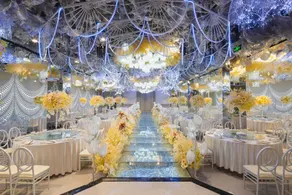 Renwen Huadian Hotel - Image 4