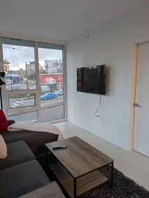 Modern 2 Bedroom Condo with AC and Parking - Image 2