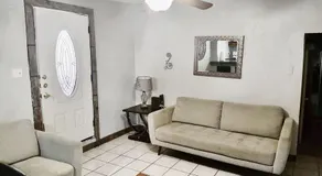 Entire 3 bedroom House Near Lee Trevino - Image 5