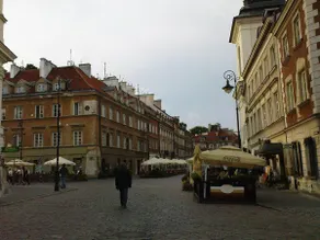 Golden Apartments - Great Location - Warsaw Stays - Freta - Image 3