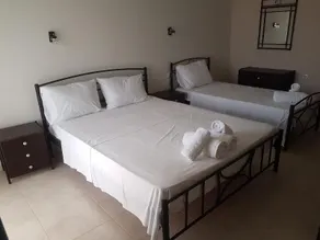 OCEAN HOTEL - Image 4