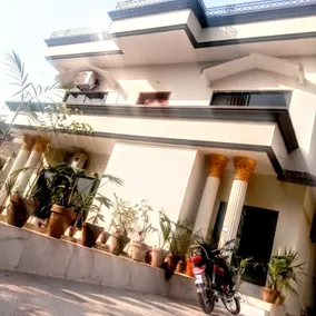 Galaxy Ambassador Guest House Islamabad - Image 4