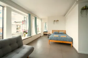 Aspen Lodge for 1BR/10P in the Center of Antwerp - Image 5
