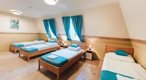 Castle Park Suites - Image 5