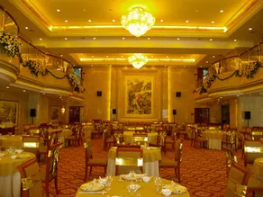 Xinhai Jinjiang Hotel - Image 3