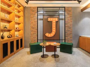 James Joyce Coffetel (Beijing Guomao) - Image 3