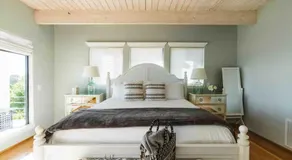 Summer Beach House - Image 2