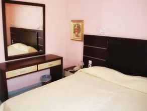 Blue Bay Hotel - Image 2