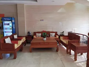 Kaiserdom Hotel Baiyun Airport-24-hour Airport-Free shuttle bus - Image 4