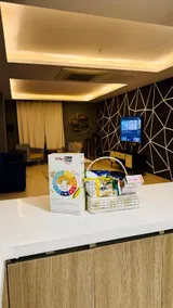 Luxe Homes 3BED Luxury Suite Gold Crest mall DHA - Image 5