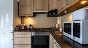Six Corners Bright Corner Comfortable City Apartment - Image 4