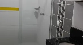Excelente apartamento completo próximo ao centro - Image 4