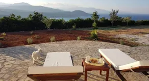 Marina Deluxe Apartments - Image 3
