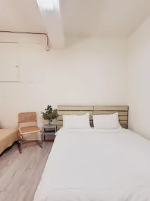 Room B  4 person two room - Image 3