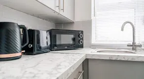 Modern 3-Bedroom Home in-Steps from Crown Point - Image 4