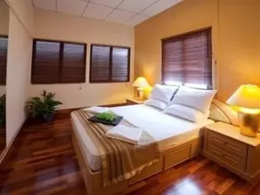 Red Inn Cabana - Image 3