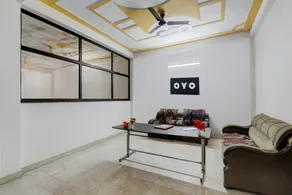 SPOT ON Royel Grand Hotel Nabedi - Image 2