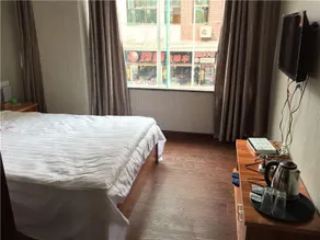 Huifeng Hotel - Image 3