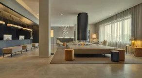 Hotel de Blanke Top - Image 3