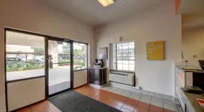 Motel 6-San Antonio, TX - Downtown - Market Square - Image 5