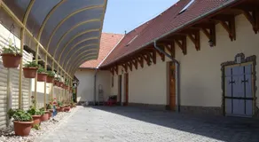 Sasi Apartmanház - Image 3