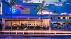 A Suite Retreat - Image 5