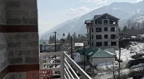 Solang Valley View by Signature Stays - Image 4