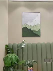 First Encounter: Cinema-Themed Homestay - Image 3