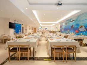 Vienna International Hotel Guangdong Zhanjiang Renmin Avenue Dingsheng Plaza - Image 4