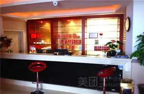 Man Ba Hotel - Image 1