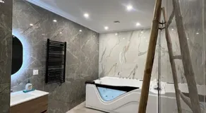 Spacious and modern loft with Balneo space - Image 2