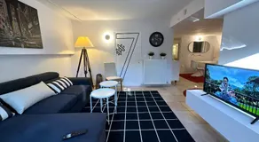 Luxury StudioArchit 7 & jacuzzi suite - Image 2