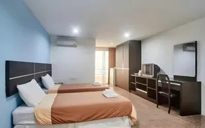 Diamond Bangkok Apartment - Image 2