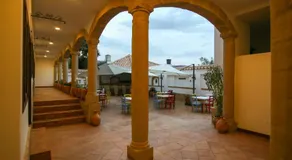 Plaza Medina Hotel - Image 5