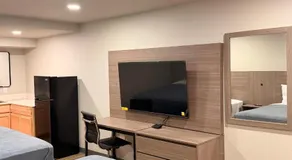 Economy Suites Fort Smith - Image 2