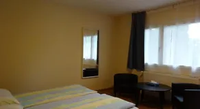 Motel City - Image 5