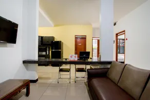 OYO 3029 Diamond Cisitu Residence Syariah - Image 4