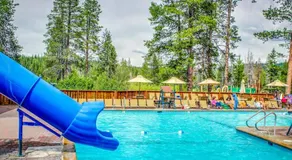 Mountain Home with Access to Shared Pool Hot Tub Sauna & Tennis - Image 4