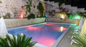 Timiama Hotel & Apartments - Image 3