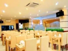 Marina Hotel - Image 3