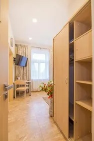 Bright Sunny Apartments In Quiet Area - Image 1