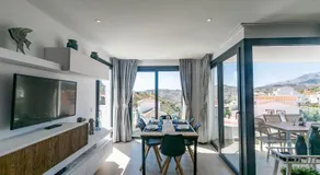 Luxury apartment - Image 2