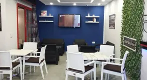 London House - Image 5