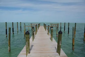 Topsider Resort - Image 3