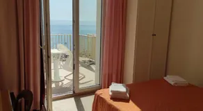 Hotel Negresco - Image 2