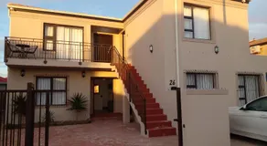 Sikelela Guest House - Image 5