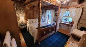 Baidland Escapes 2 bedroom cottage With hot tub - Image 2
