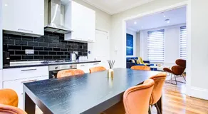 Hybrid Resi - London, Battersea near Power Station - Image 3