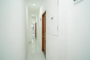 RedDoorz near Stasiun Senen - Image 4